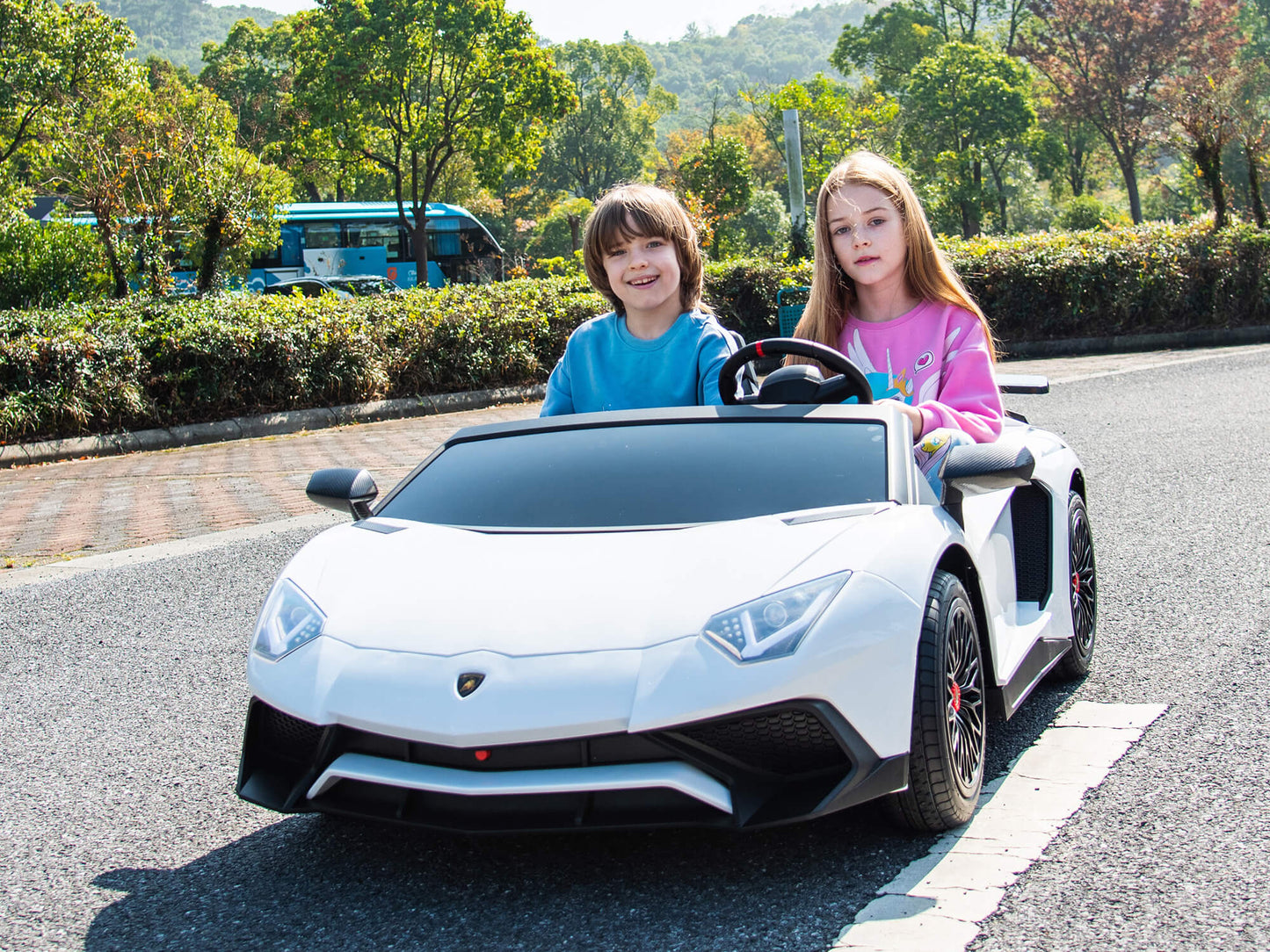 Lamborghini Aventador XXL 24V Big Kids Ride-On Car | White