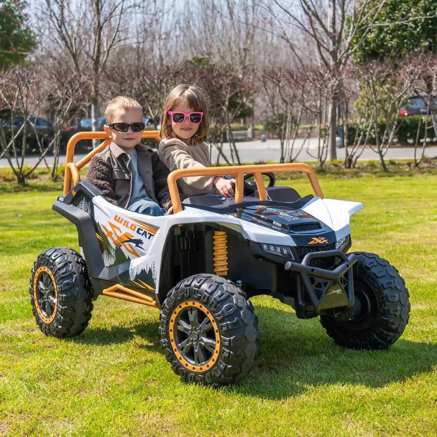 Arctic Cat XL 24V 4WD Kids Ride-On UTV with R/C Parental Remote | White
